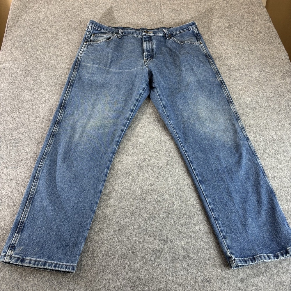 Wrangler Jeans Men's 40x30 (fits 39x30) Straight Leg Medium Wash Denim Workwear